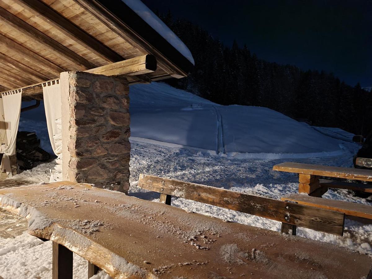Chalet Chapeau Rar Castel Condino Kültér fotó